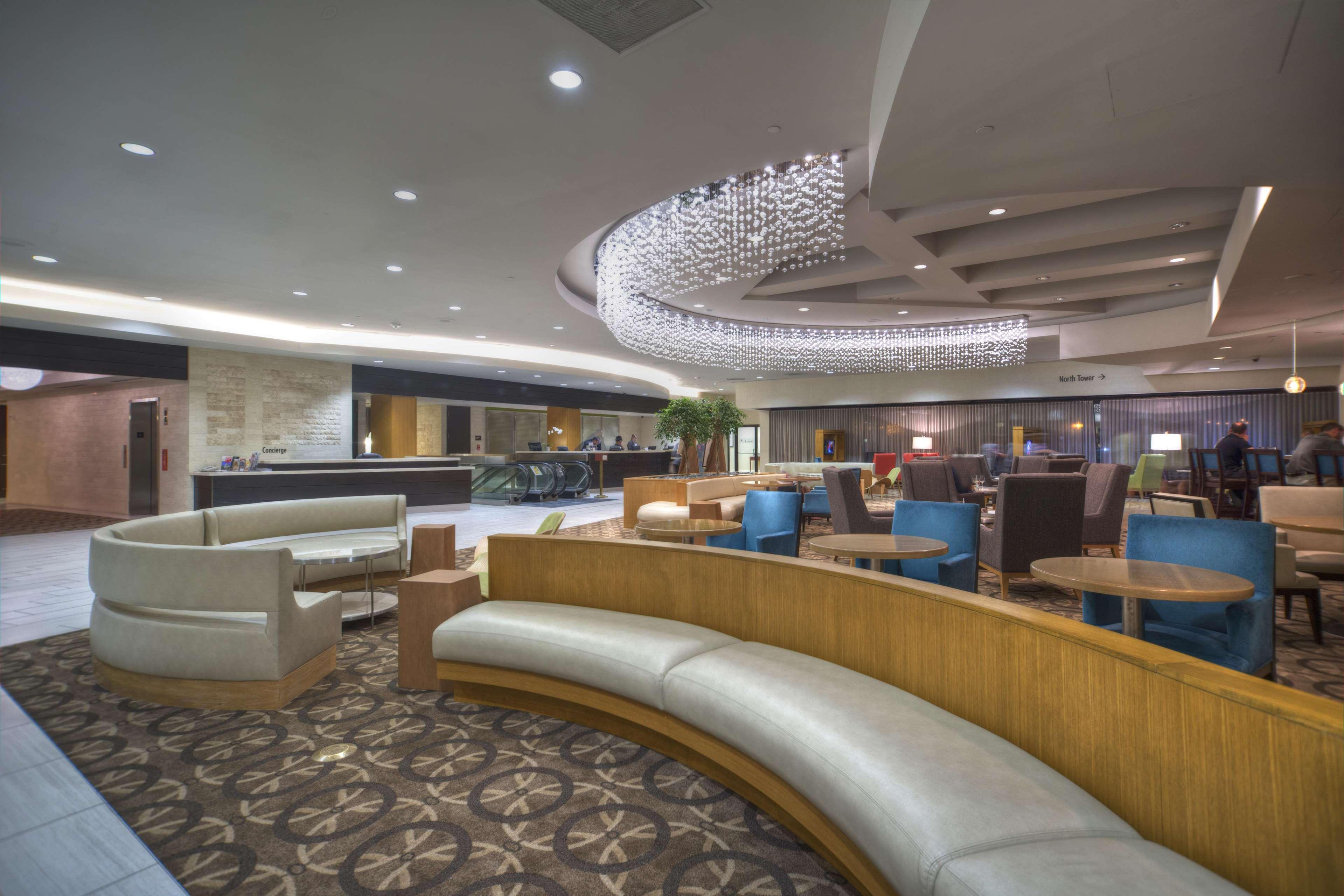 Doubletree By Hilton Washington Dc - Crystal City Arlington Restoran gambar